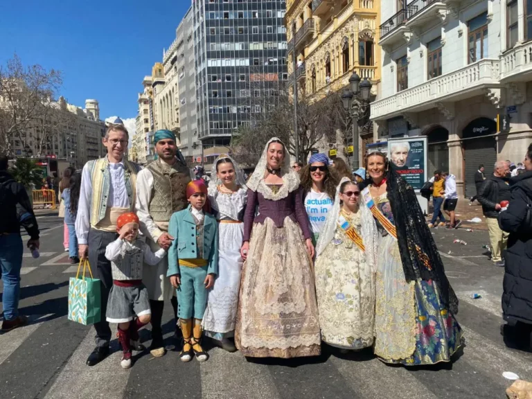 Un día en las Fallas de Valencia