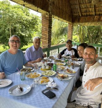 Comida en una finca familiar en viñales